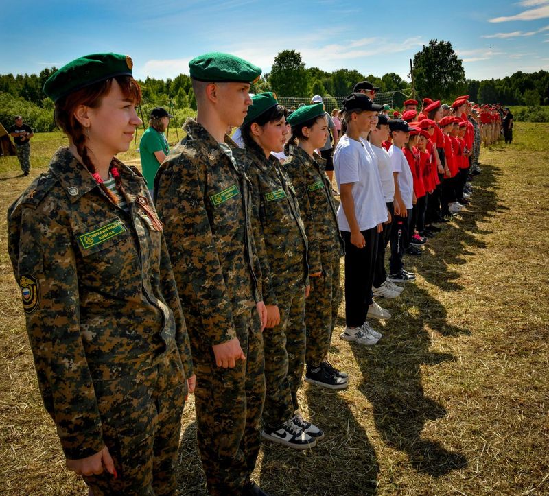 Открытие слета «Россия молодая».